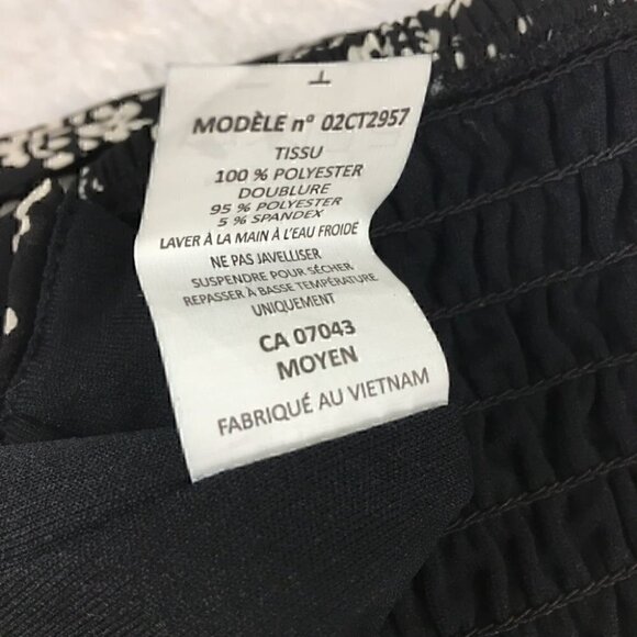 SIENNA SKY B&W Floral Crop  Top NWT - Picture 5 of 5